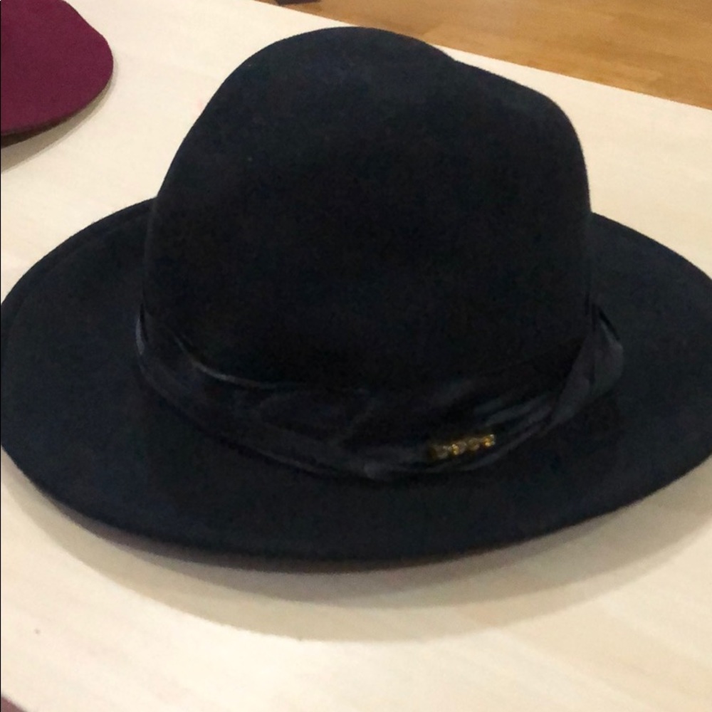 Bebe Hat